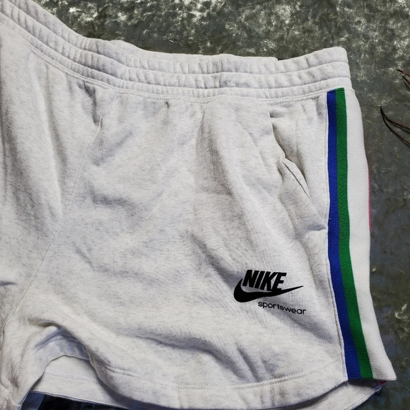 Nike Gray Standard Fit Shorts - Picture 5 of 7